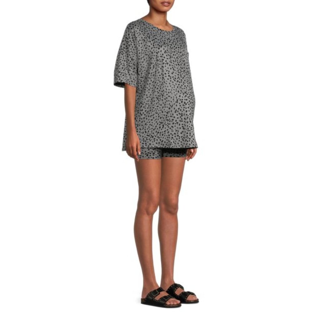 Maternity 2 piece set (T-shirt and Bike Shorts)  Size XL